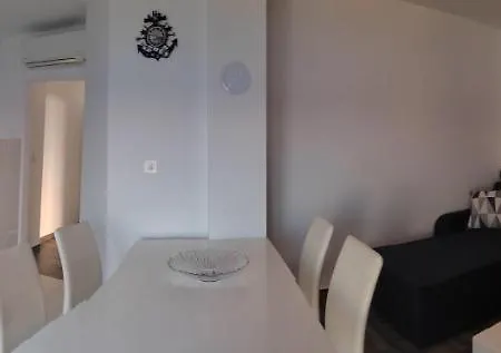 Poseidon Apartman *