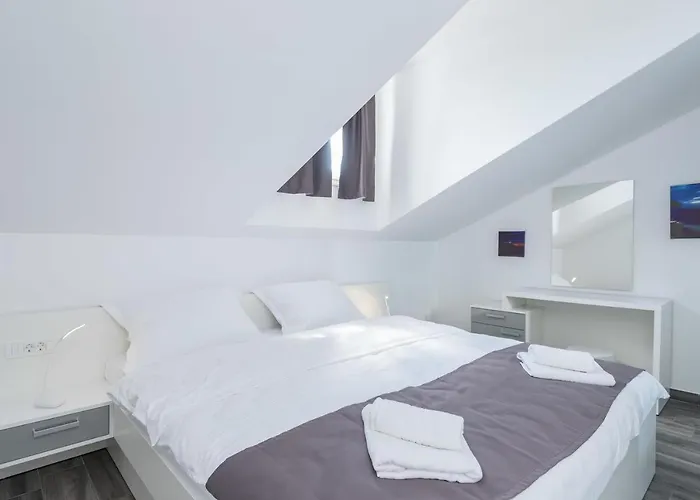 דירה Poseidon סרסר